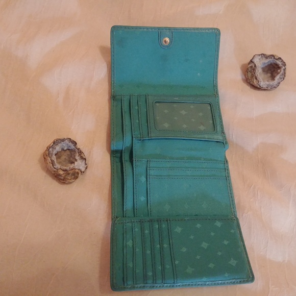 Fossil Teal Folding Wallet - Picture 5 of 7